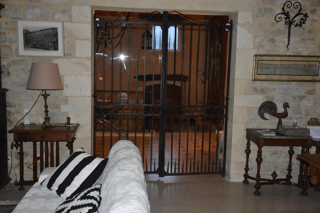 Prieure Du 17E Dans L'Ardeche Meridionale Bed and Breakfast Vagnas Εξωτερικό φωτογραφία